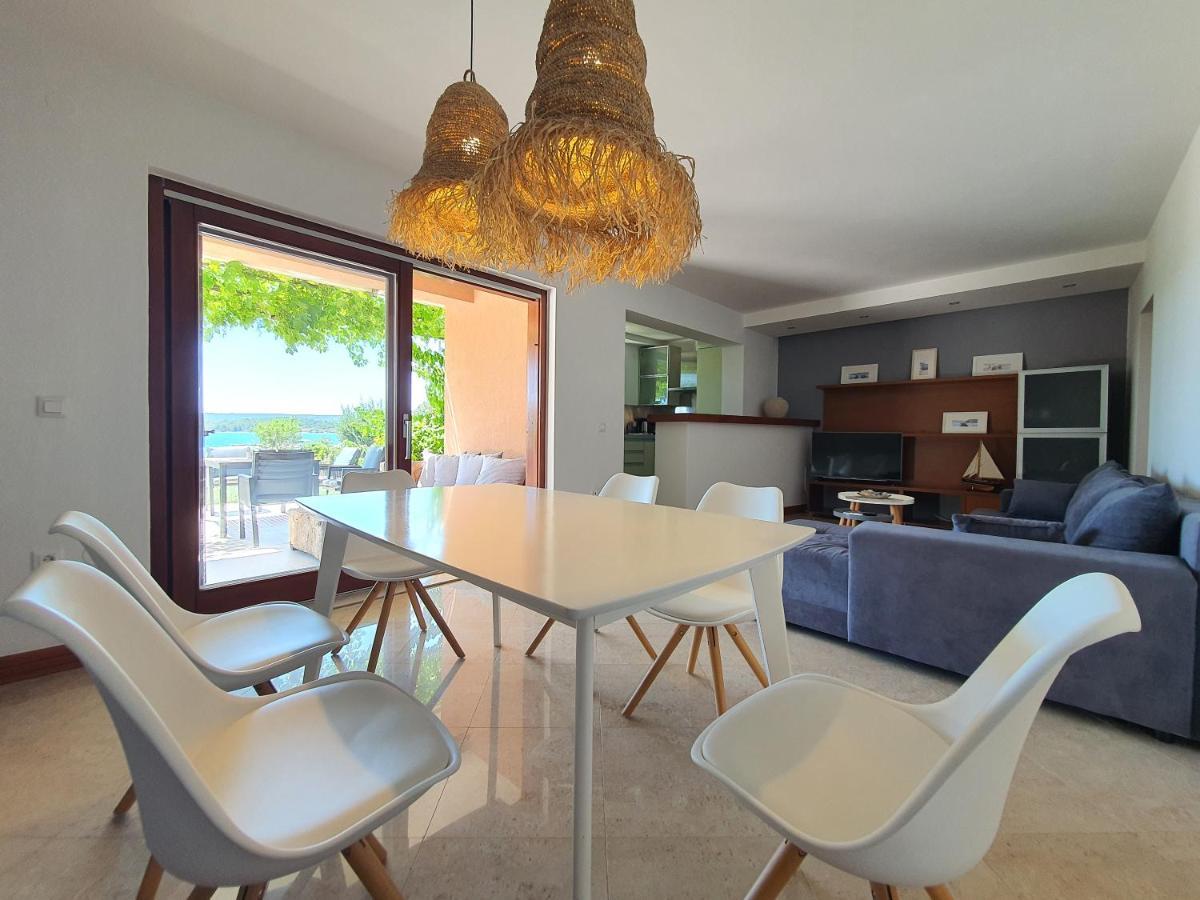 Apartments Villa Oliva Turanj Exteriör bild